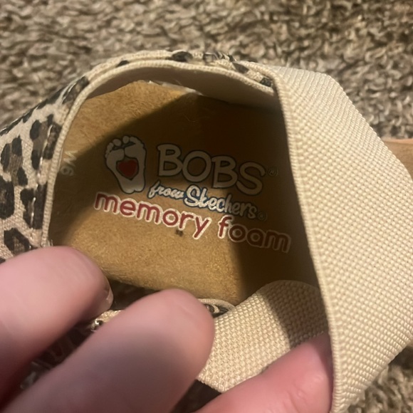 Leopard Print Sandals with Tan Straps - Picture 2 of 5